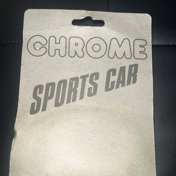 This vintage diecast car is a must-have for any collector or fan of the Porsche - Picture 5 of 8